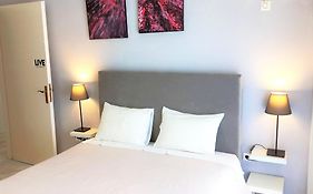 Central, Bright And Comfortable Apartment With Balcony